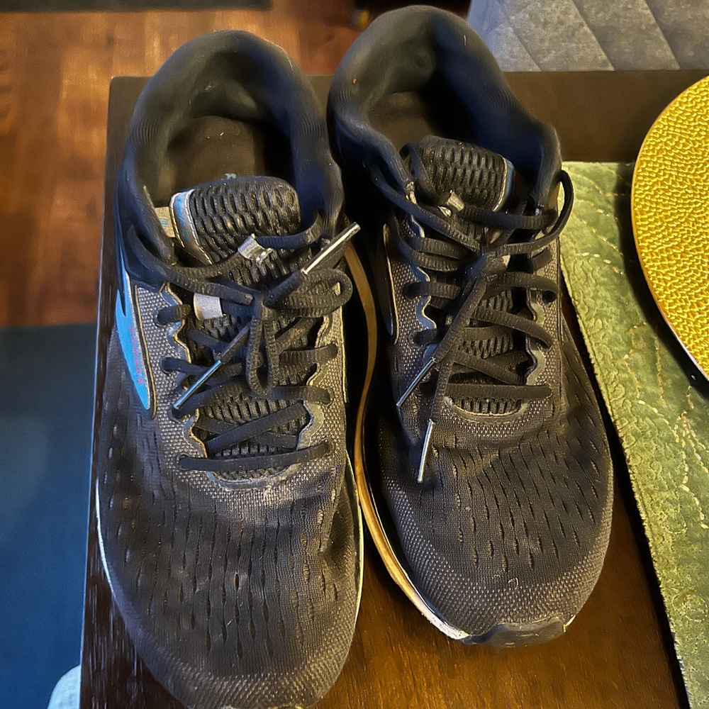 Brooks Men’s Athletic Running Shoes 12